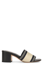 Load image into Gallery viewer, Sandal with medium heel and strap