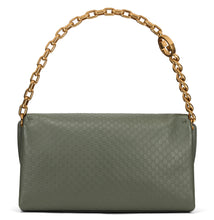 Carica l'immagine nel visualizzatore di Gallery, Borsa in pelle con monogram GG goffrato