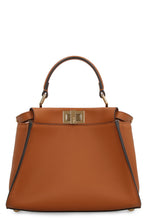 Carica l'immagine nel visualizzatore di Gallery, Borsa Peekaboo mini in pelle