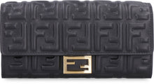 Carica l'immagine nel visualizzatore di Gallery, Wallet on chain Baguette in pelle