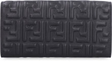 Carica l'immagine nel visualizzatore di Gallery, Wallet on chain Baguette in pelle