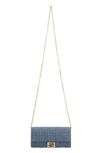Carica l'immagine nel visualizzatore di Gallery, Wallet on chain Baguette in pelle