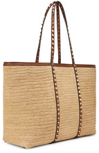 Carica l'immagine nel visualizzatore di Gallery, Borsa Rockstud in raffia