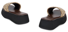 Carica l'immagine nel visualizzatore di Gallery, Slippers in tela