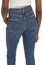 Carica l'immagine nel visualizzatore di Gallery, Jeans slim fit Nico