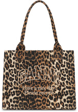 Carica l'immagine nel visualizzatore di Gallery, Borsa tote grande in tela leopardata