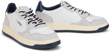 Load image into Gallery viewer, Sneakers with a comfortable sole