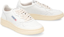 Carica l'immagine nel visualizzatore di Gallery, Sneakers low-top Medalist