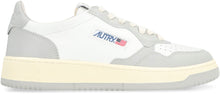 Load image into Gallery viewer, Medalist Low-top sneakers
