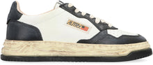 Carica l'immagine nel visualizzatore di Gallery, Autry x Maison Mihara Yasuhiro General Scale - Sneakers low-top Medalist in pelle