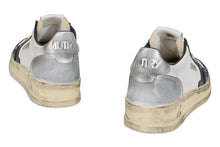 Carica l'immagine nel visualizzatore di Gallery, Sneakers con suola alta