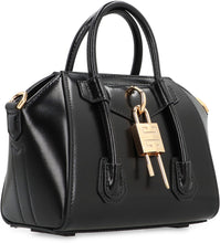 Carica l'immagine nel visualizzatore di Gallery, Borsa Antigona Toy Lock in pelle
