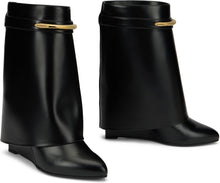 Load image into Gallery viewer, Shark Pinch boots in leather