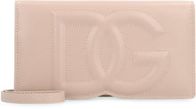 Carica l'immagine nel visualizzatore di Gallery, Pochette DG Logo in pelle