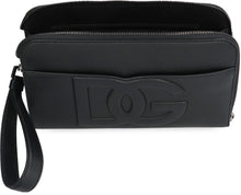 Carica l'immagine nel visualizzatore di Gallery, Pouch in pelle