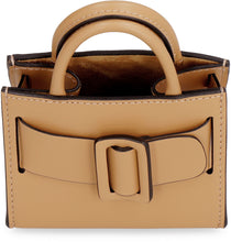 Carica l'immagine nel visualizzatore di Gallery, Mini borsa Bobby Charm in pelle