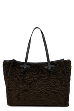 Load image into Gallery viewer, Tote bag in faux astrakhan