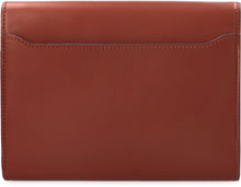 Carica l'immagine nel visualizzatore di Gallery, Buckle Travel Case in pelle con tracolla