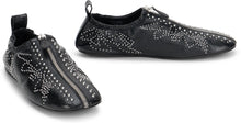 Load image into Gallery viewer, Black fitted sneakers, lightweight and versatile