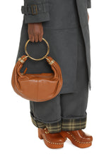 Carica l'immagine nel visualizzatore di Gallery, Bracelet hobo-bag in pelle