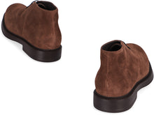 Carica l'immagine nel visualizzatore di Gallery, Desert boot in suede