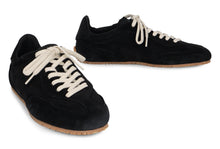 Load image into Gallery viewer, Sneakers in suede