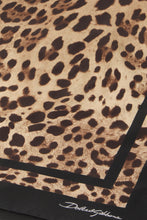 Carica l'immagine nel visualizzatore di Gallery, Foulard a Motivo Animalier