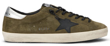 Carica l'immagine nel visualizzatore di Gallery, Sneakers classiche con dettagli distintivi
