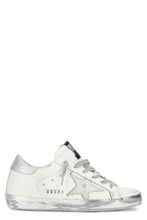 Carica l'immagine nel visualizzatore di Gallery, Sneaker classiche con dettagli distintivi