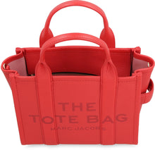 Carica l'immagine nel visualizzatore di Gallery, The Small Tote Bag in pelle