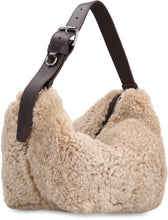 Carica l'immagine nel visualizzatore di Gallery, Borsa a mano in shearling