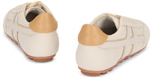 Carica l'immagine nel visualizzatore di Gallery, Sneakers Low Top Olympia in Suede