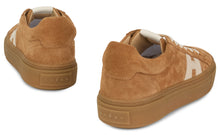 Load image into Gallery viewer, Sneakers with a durable sole