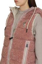 Carica l'immagine nel visualizzatore di Gallery, Gilet in ecopelliccia