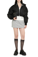 Carica l'immagine nel visualizzatore di Gallery, 6 Moncler Willow Smith - Piumino-bomber Malek con cappuccio