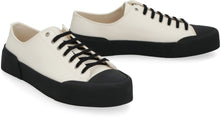 Carica l'immagine nel visualizzatore di Gallery, Sneakers low-top in tela
