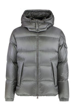 Load image into Gallery viewer, Short down jacket with hood Couyere