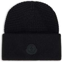 Carica l'immagine nel visualizzatore di Gallery, Cappello in maglia con logo