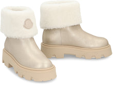 Carica l'immagine nel visualizzatore di Gallery, Stivaletti in Shearling Aurea