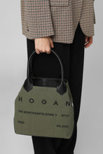 Carica l'immagine nel visualizzatore di Gallery, Borsa shopping Hogan Script Media