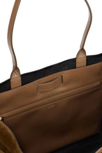 Carica l'immagine nel visualizzatore di Gallery, Borsa Audrey in Suede