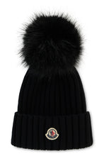 Carica l'immagine nel visualizzatore di Gallery, Cappello in maglia con logo