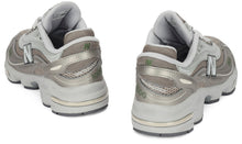 Carica l'immagine nel visualizzatore di Gallery, Sneaker low-top 1000