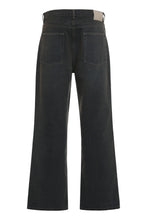 Carica l'immagine nel visualizzatore di Gallery, Jeans dritti Third Cut