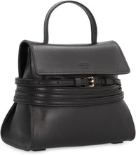 Carica l'immagine nel visualizzatore di Gallery, Borsa a mano Piccola Moschino Tie Me in pelle