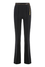 Load image into Gallery viewer, Trousers in lightweight crepe with jewelry chain