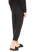 Carica l'immagine nel visualizzatore di Gallery, Pantaloni tapered-fit a vita alta Saint