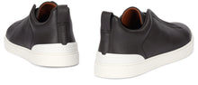 Carica l'immagine nel visualizzatore di Gallery, Sneakers Triple Stitch in pelle di vitello