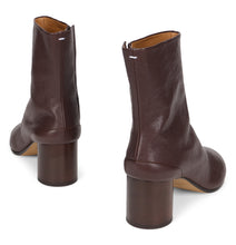 Load image into Gallery viewer, Tabi boots with heel