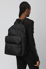 Carica l'immagine nel visualizzatore di Gallery, Zaino in tessuto tecnico